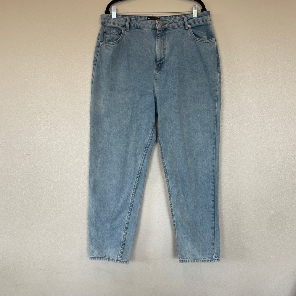 Asos Design Curve Blue Denim Jeans Taper Leg Women's Size US 14/32